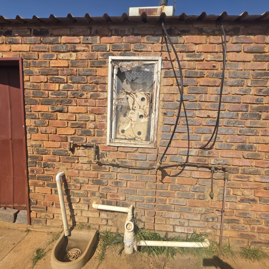 2 Bedroom Property for Sale in Ikageng North West